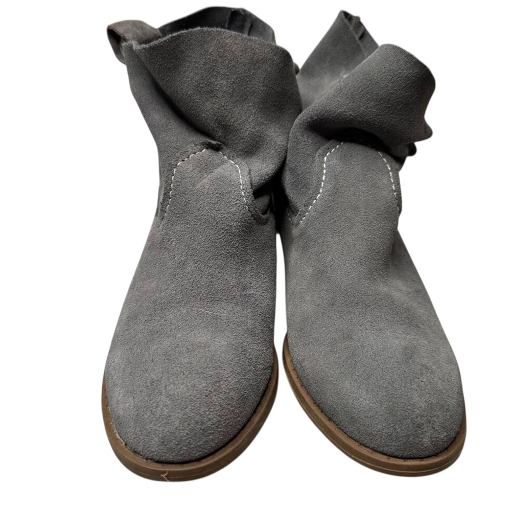 Carlos Santana‎ Leighton Ankle Boots woman’s size 7.5 Gray Suede Leather Slip On